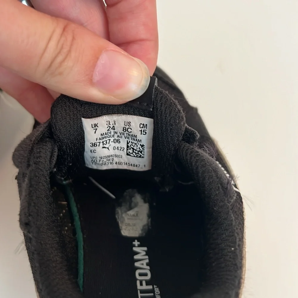 GUC Puma Black Sneakers